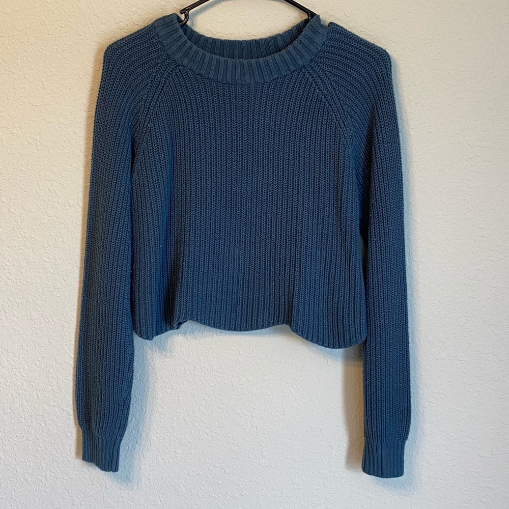 Cropped Sweater with Scallops